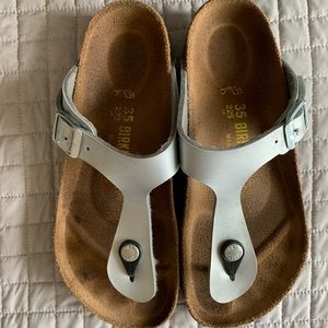 Women’s Gizeh Birkenstock’s
